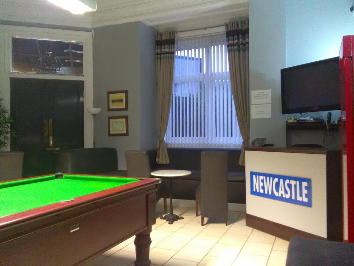 Newcastle West Hotel & Bar Kültér fotó